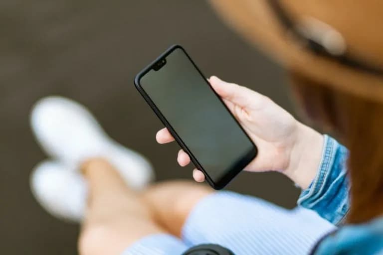 Empréstimo com garantia de celular: como funciona e como contratar