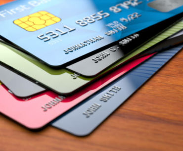 Vários cartões de crédito tem aprovação rápida online, imediata, e você só precisa fazer a solicitação pelo site ou app.